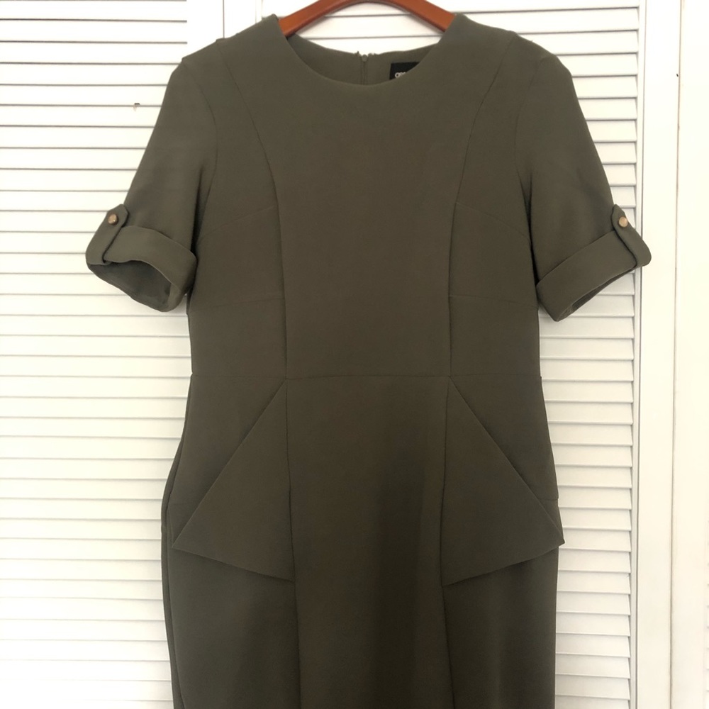 Dress - Picture 2 of 6